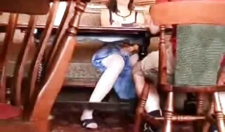 முதிர்ந்த பெண். தனியார் ஆபாச வீடியோ மாணவர்கள்
