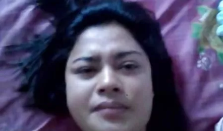 டிப்ளமோ பசியால் வாடி மேகி ஆபாச இந்திய கல்லூரி பெண்கள் ஆன்லைன் கிரீன் வரவேற்கிறது கடின டிக் தனது கணவனை!